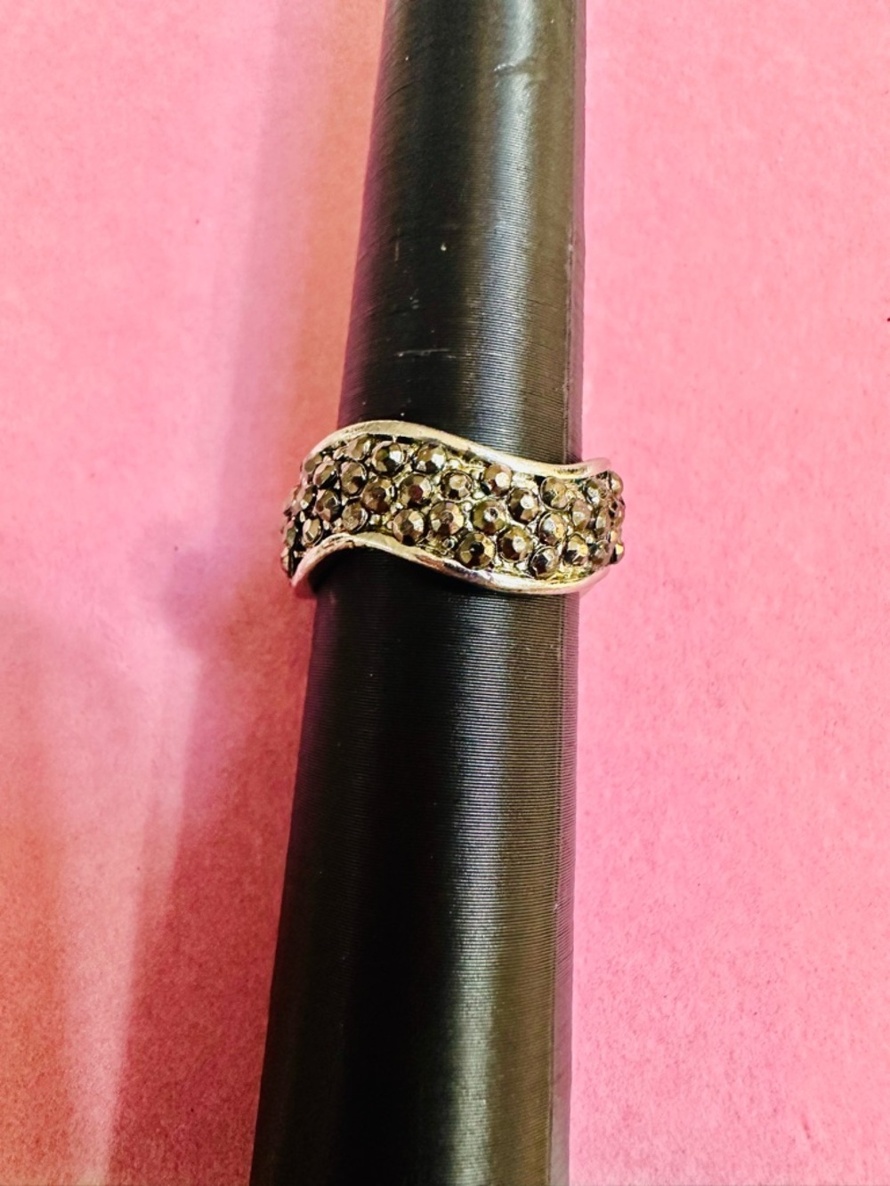 Gold Tone Pave Rhinestone Band Ring Size 7.5 - Picture 3 of 3